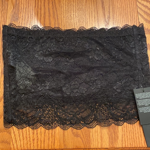 NWT Marciano Tube top can be worn under a jacket, blouse or on it’s own - Picture 1 of 4